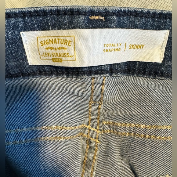 LEVI’S Totally Shaping Skinny Jeans 14M - Picture 8 of 9